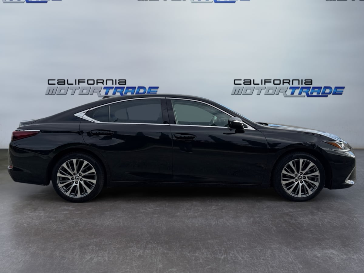 2019 Lexus ES 350 photo 4