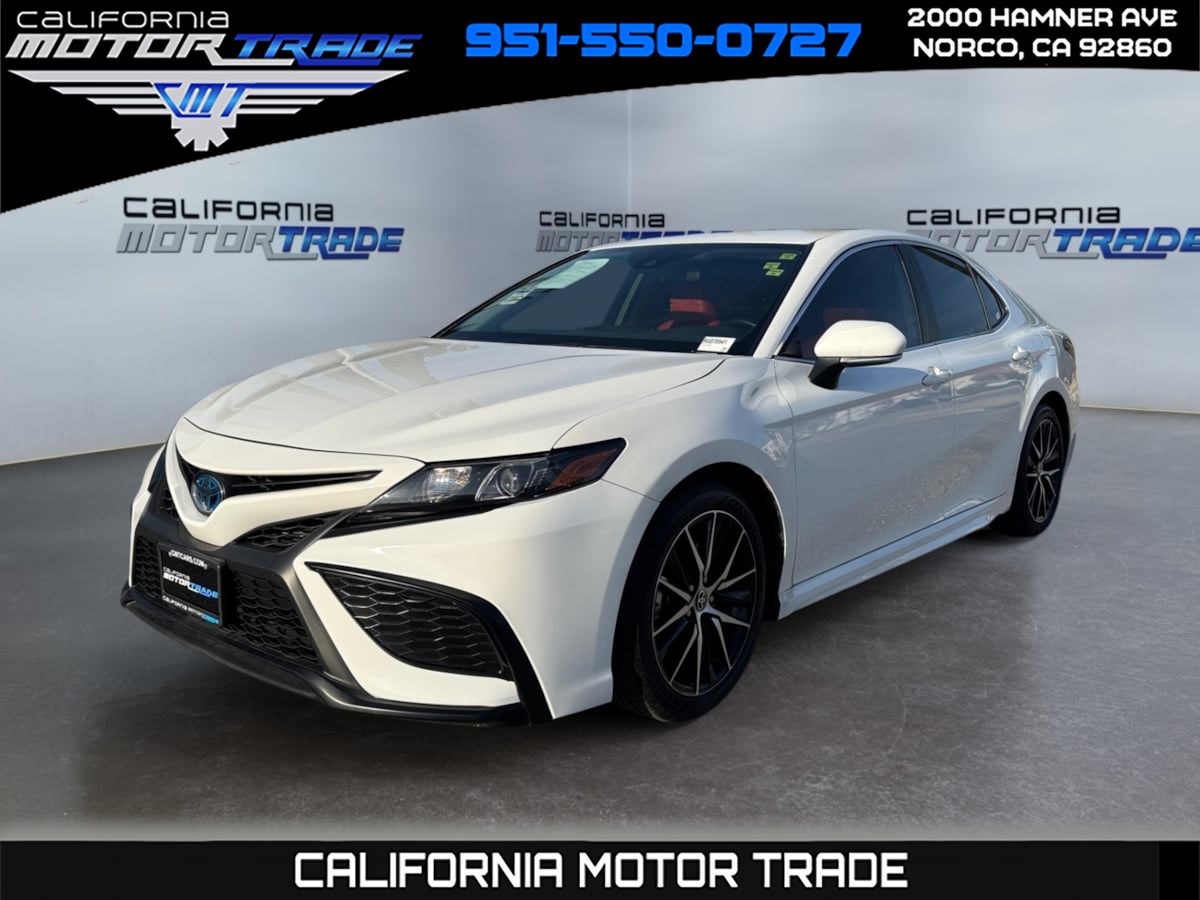 2024 Toyota Camry Hybrid SE FWD