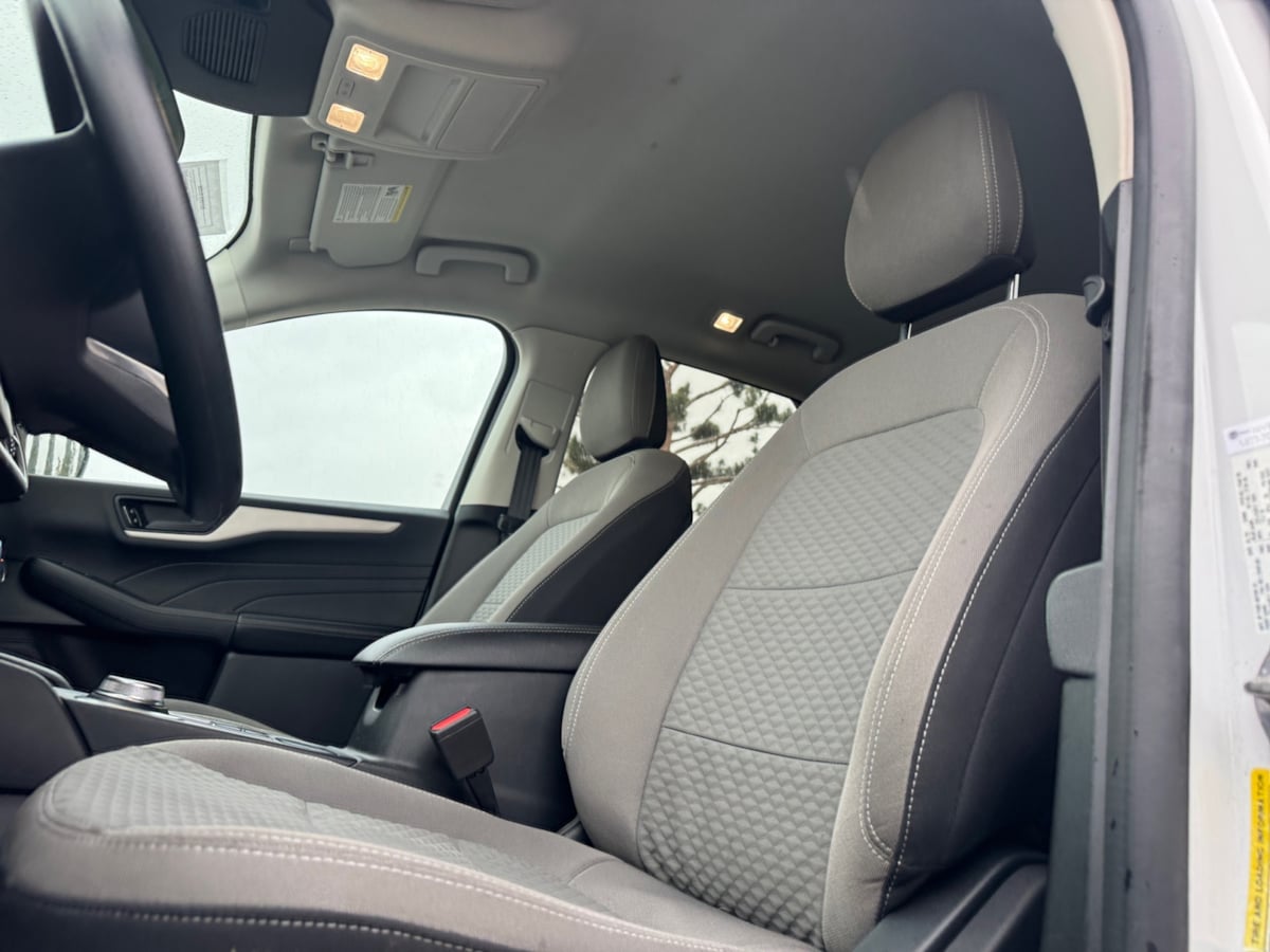 2022 Ford Escape SE - Photo 17