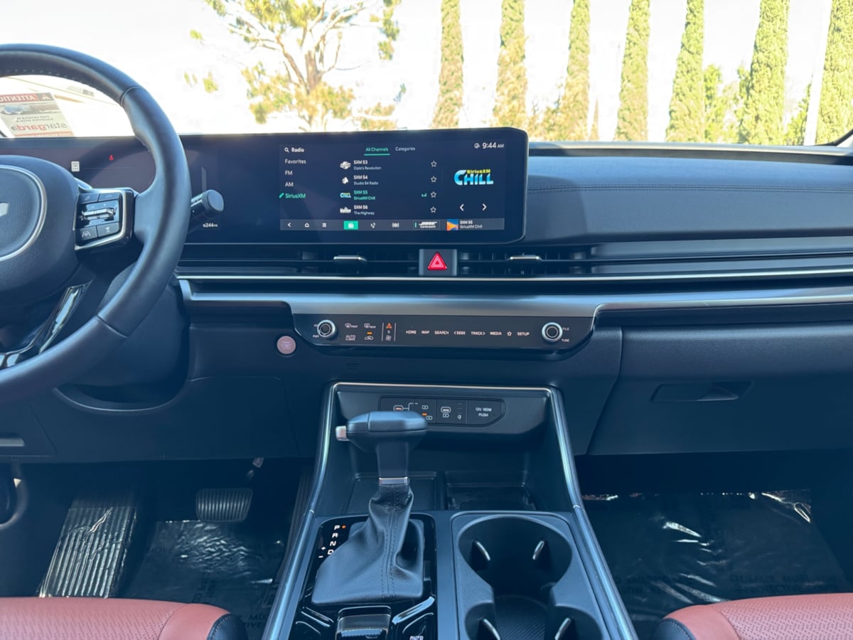 2025 Kia Carnival SX Prestige - Photo 15