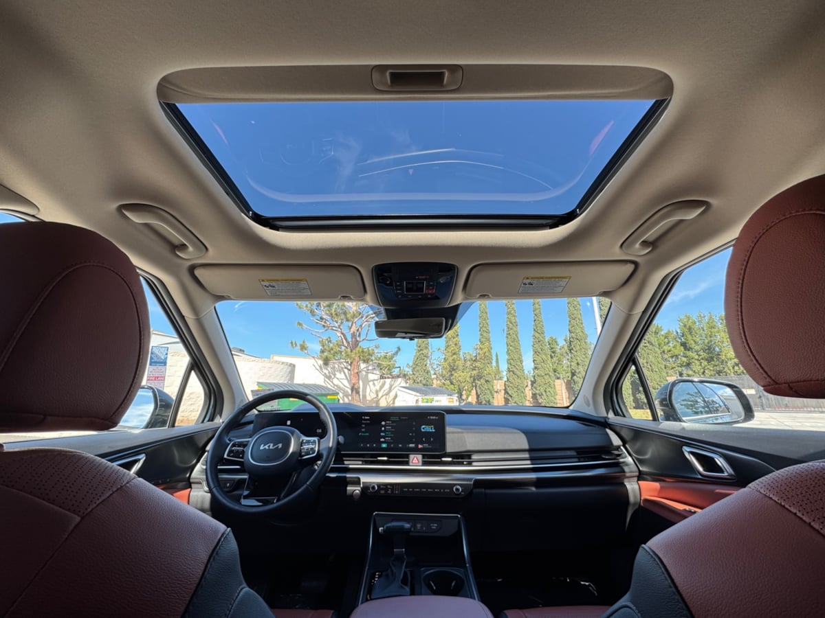 2025 Kia Carnival SX Prestige - Photo 16