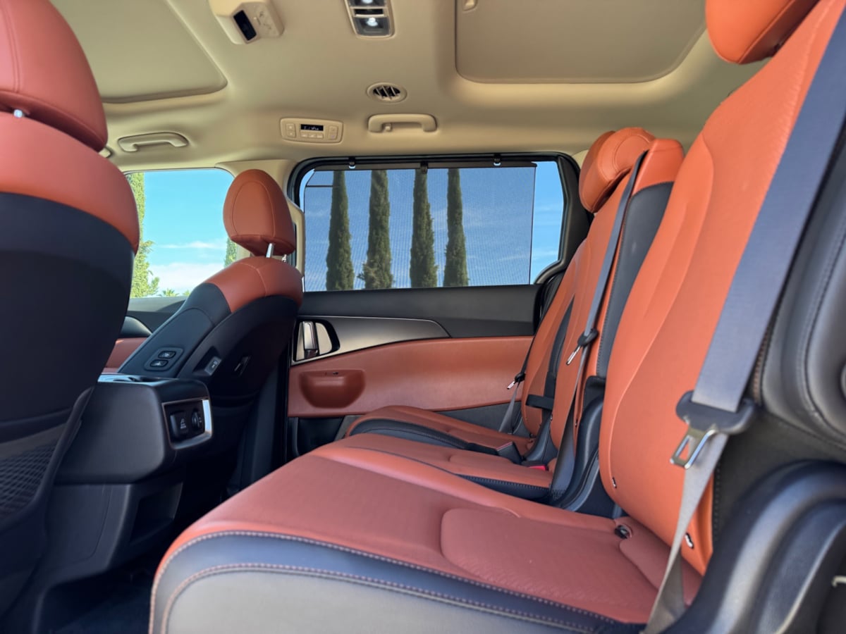 2025 Kia Carnival SX Prestige - Photo 18