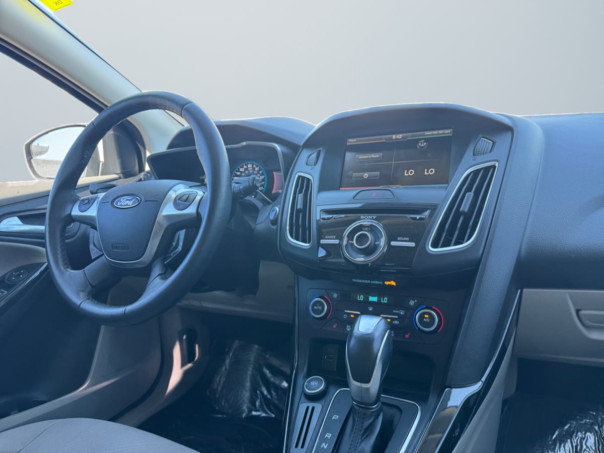 2015 Ford Focus Electric - Photo 14