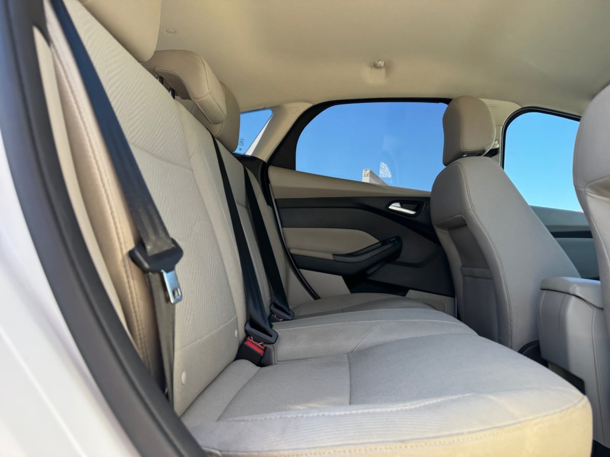 2015 Ford Focus Electric - Photo 18