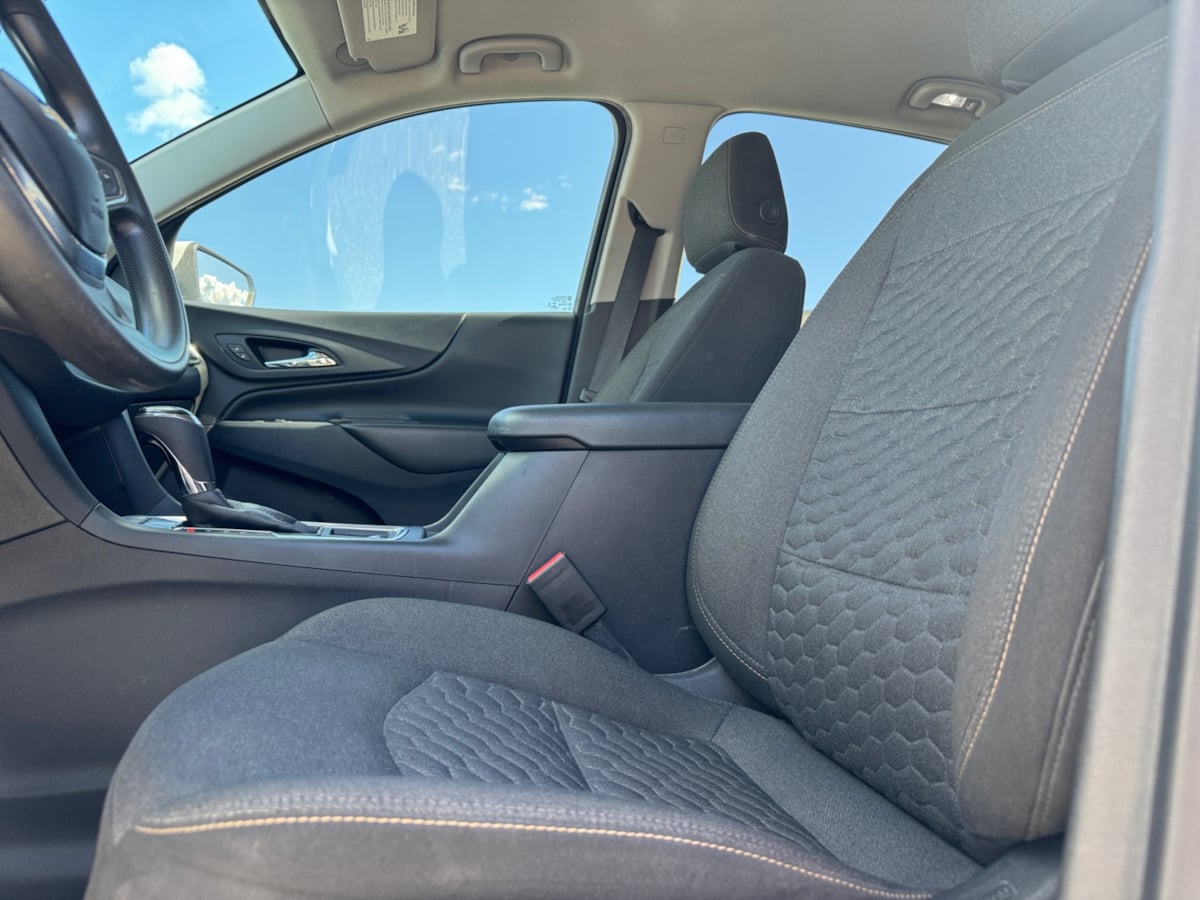 2021 Chevrolet Equinox LT - Photo 16
