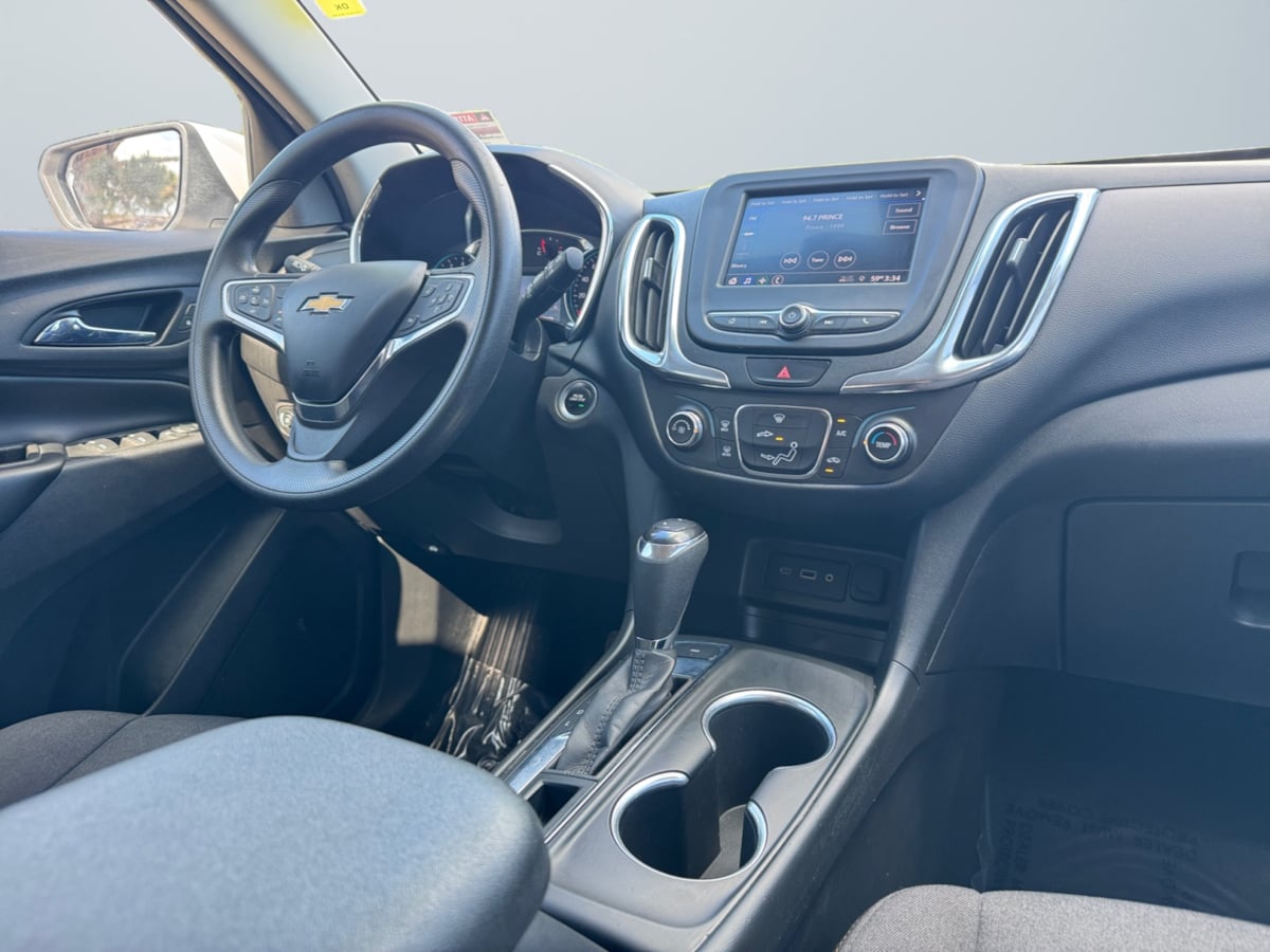 2021 Chevrolet Equinox LT - Photo 14
