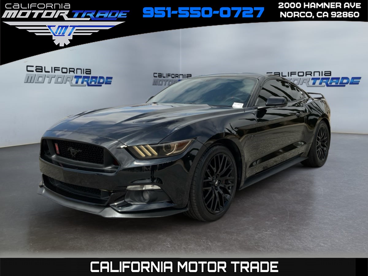 2017 Ford Mustang GT Coupe's photo