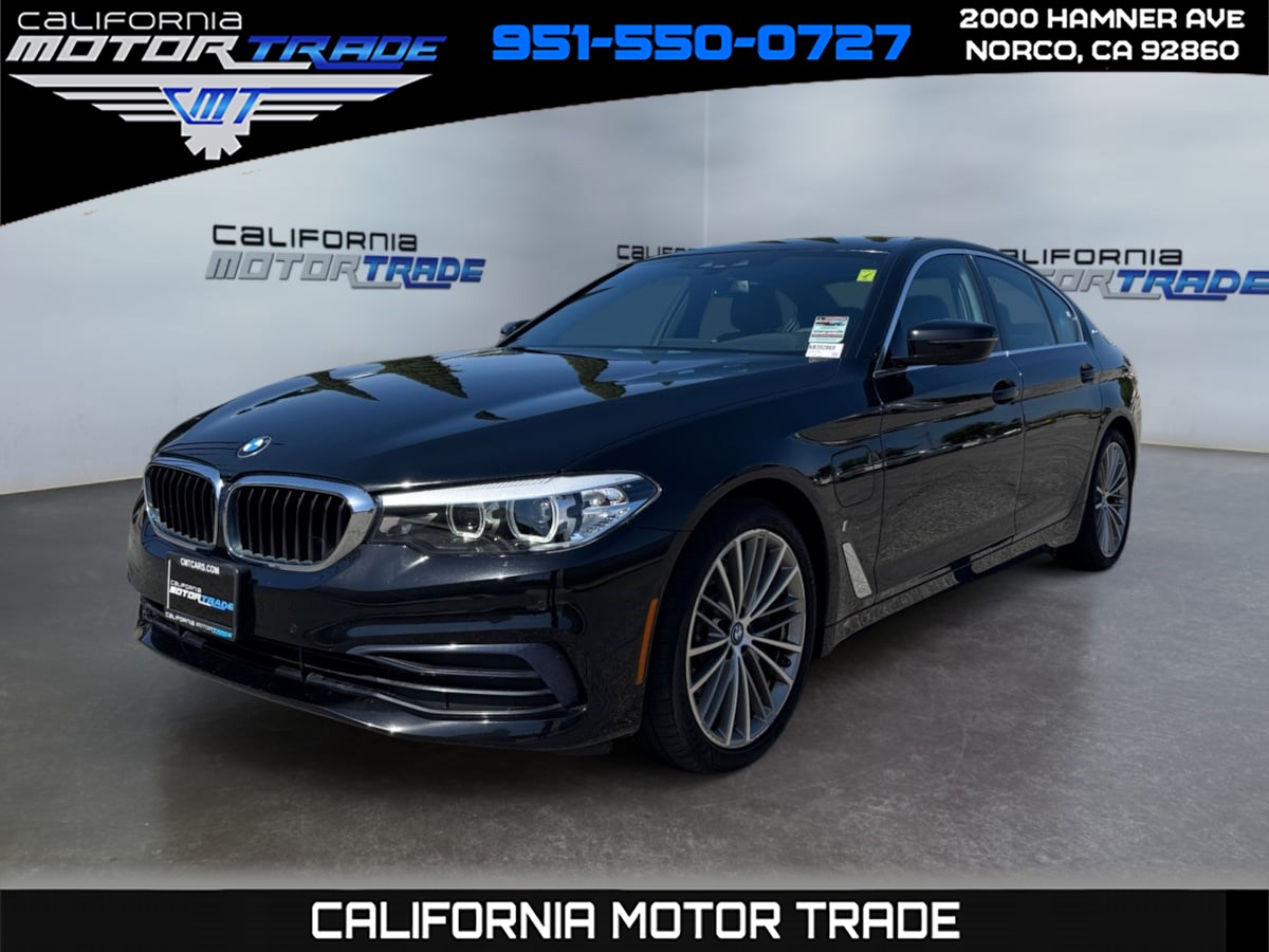 2019 BMW 5 Series 530e iPerformance Sedan's photo