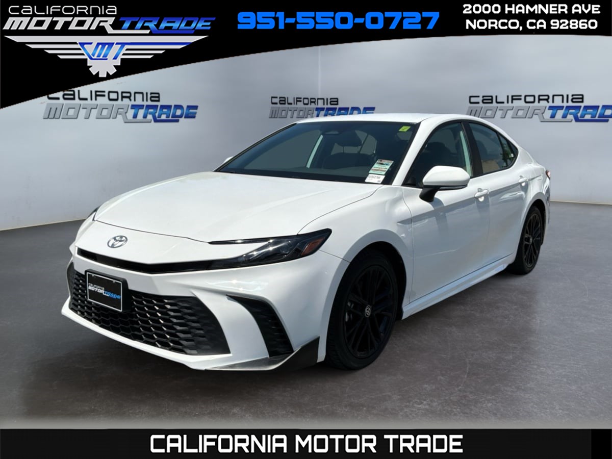 2025 Toyota Camry SE