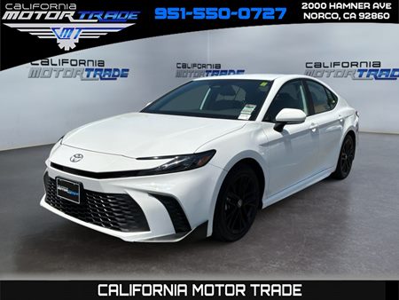 2025 Toyota Camry SE