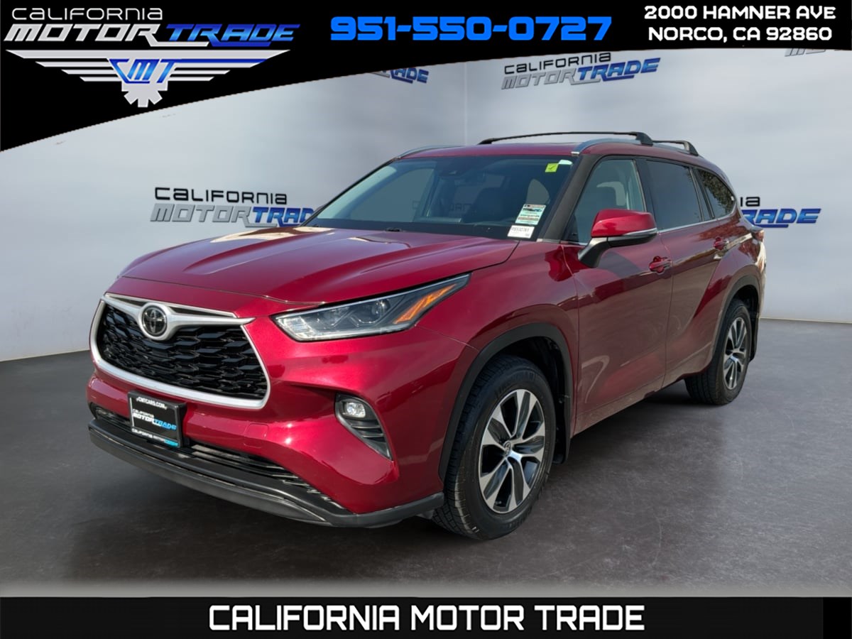 2021 Toyota Highlander XLE 4x2 V6's photo