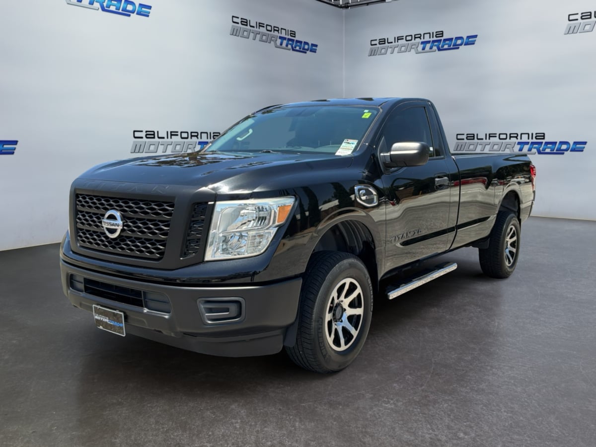 Nissan Titan photo 21