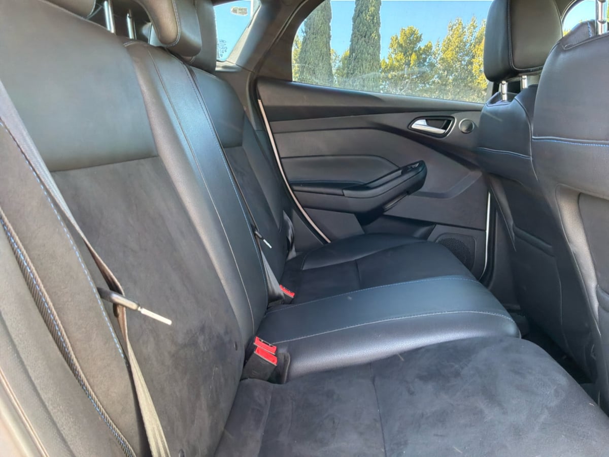 Ford Focus photo 21