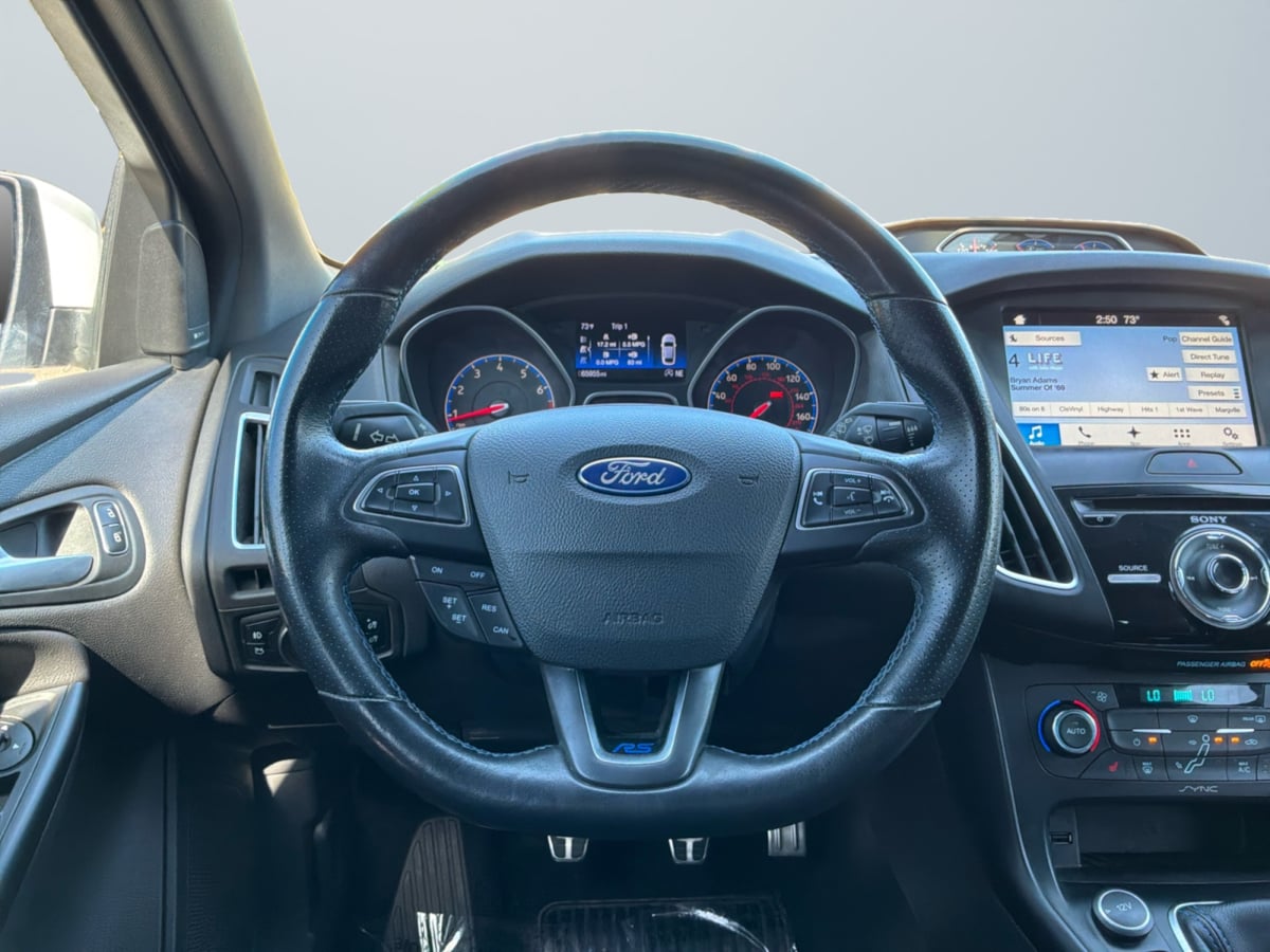 Ford Focus photo 11