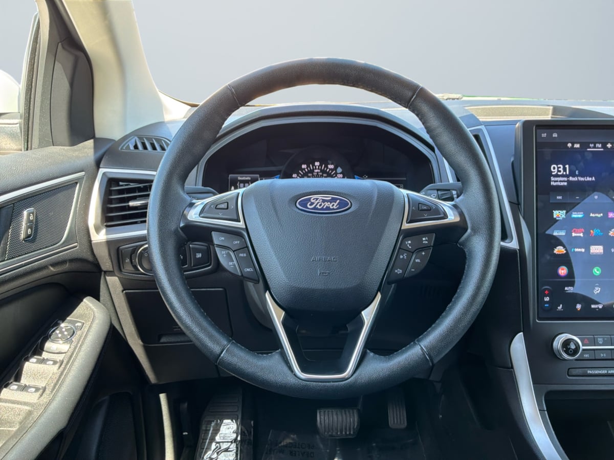 2024 Ford Edge SEL - Photo 11