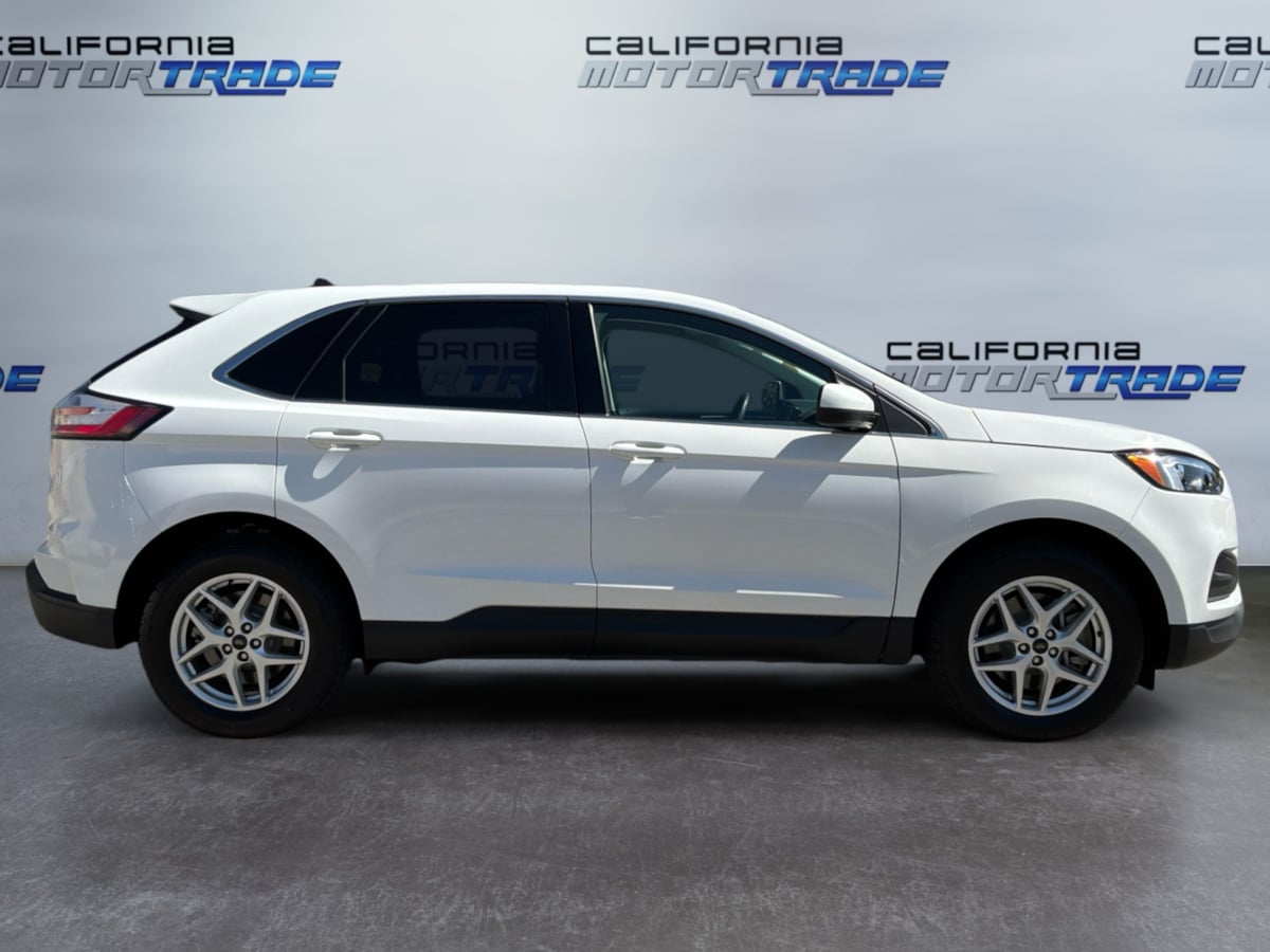 2024 Ford Edge SEL - Photo 4