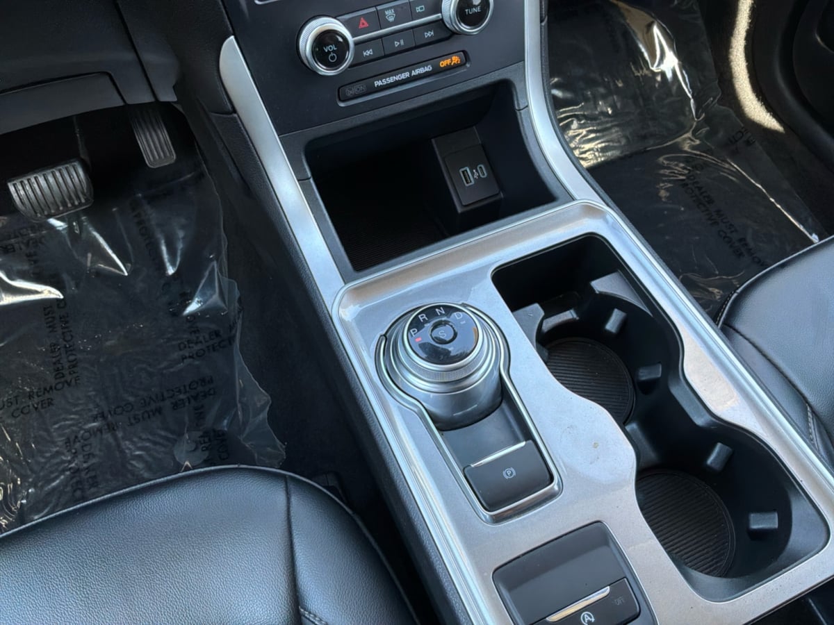 2024 Ford Edge SEL - Photo 16