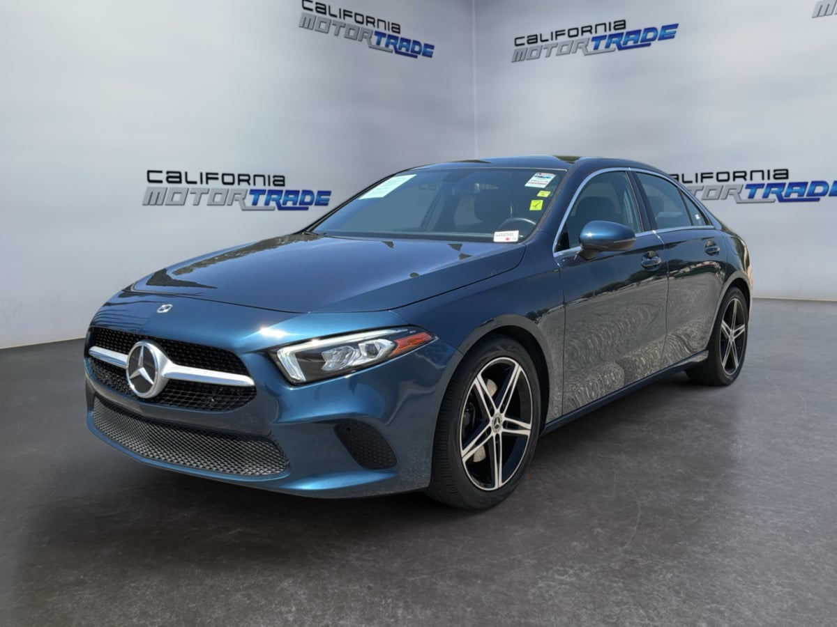 Mercedes-Benz A 220 photo 24