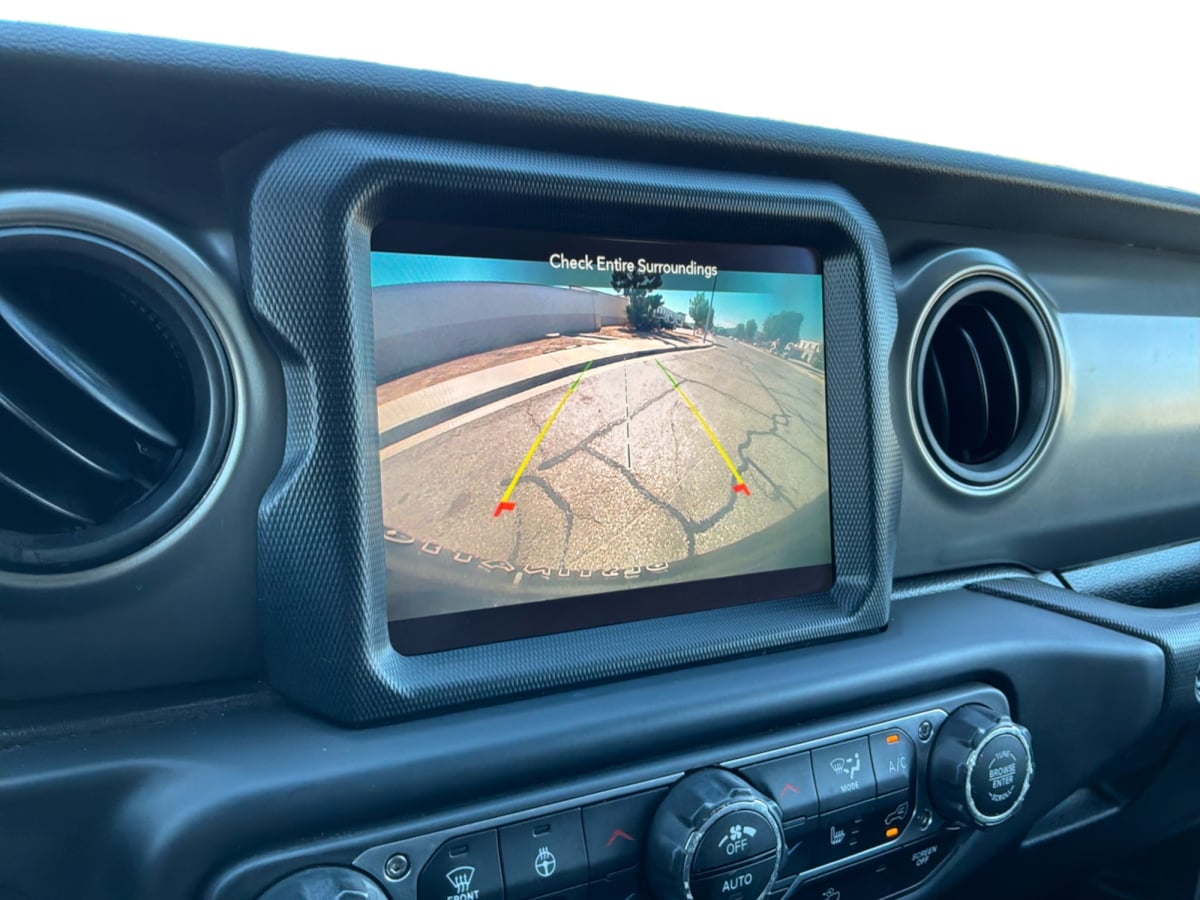 Jeep Wrangler photo 13