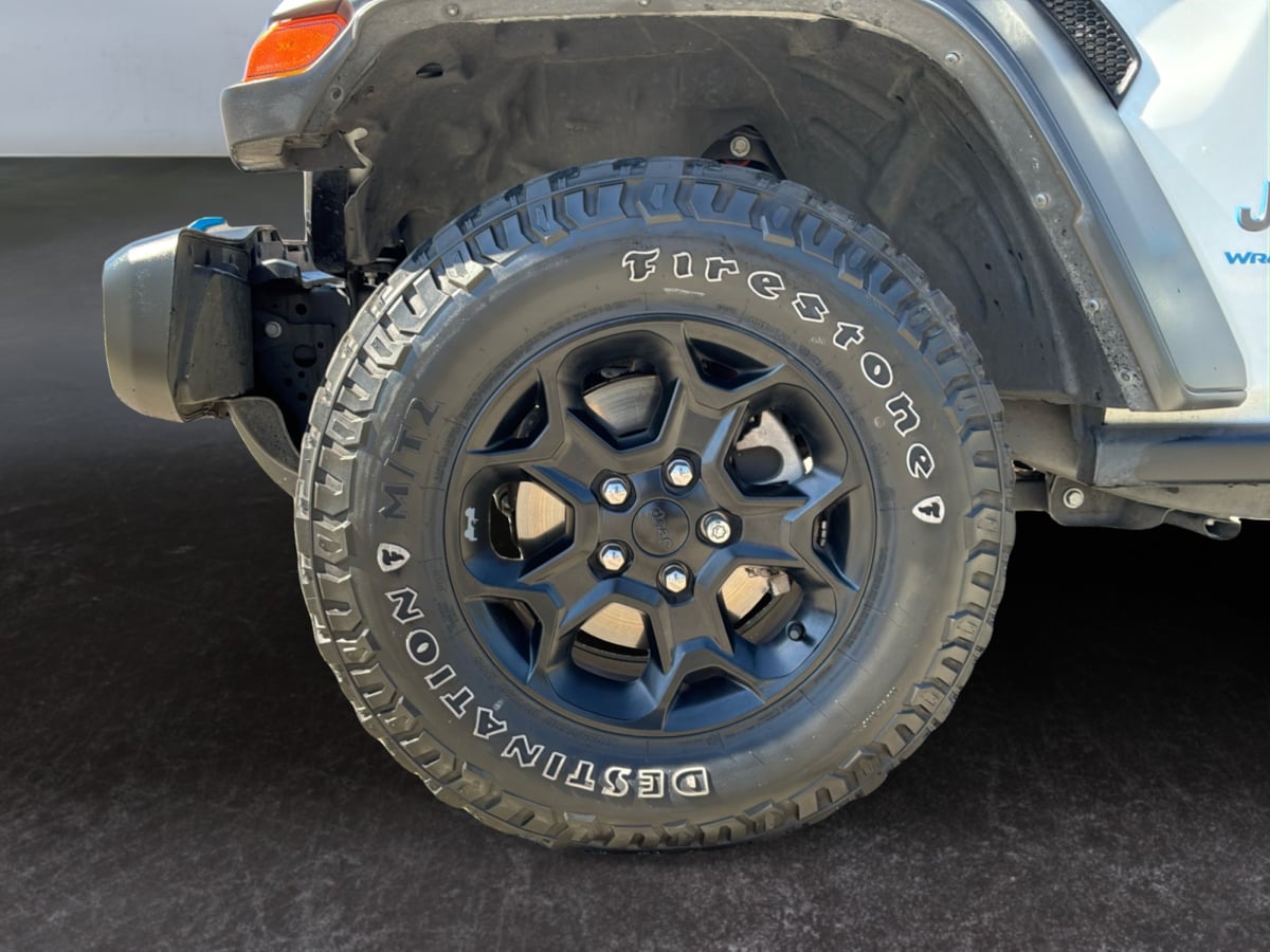 Jeep Wrangler photo 9