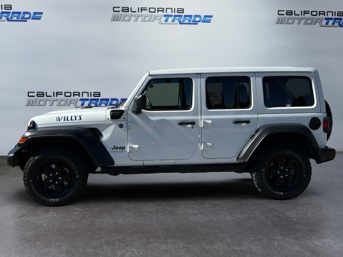 Jeep Wrangler photo 8