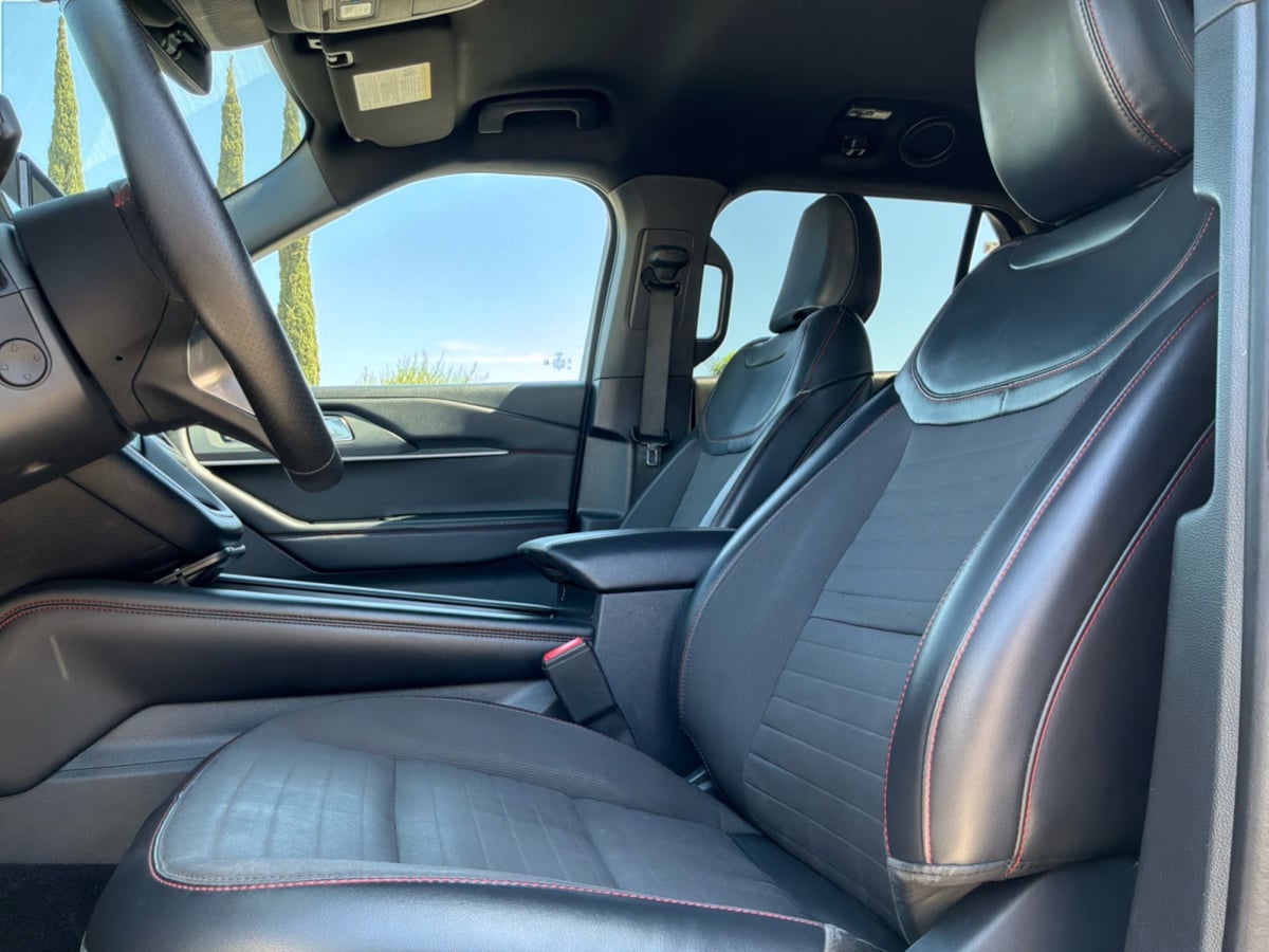 Ford Explorer photo 18