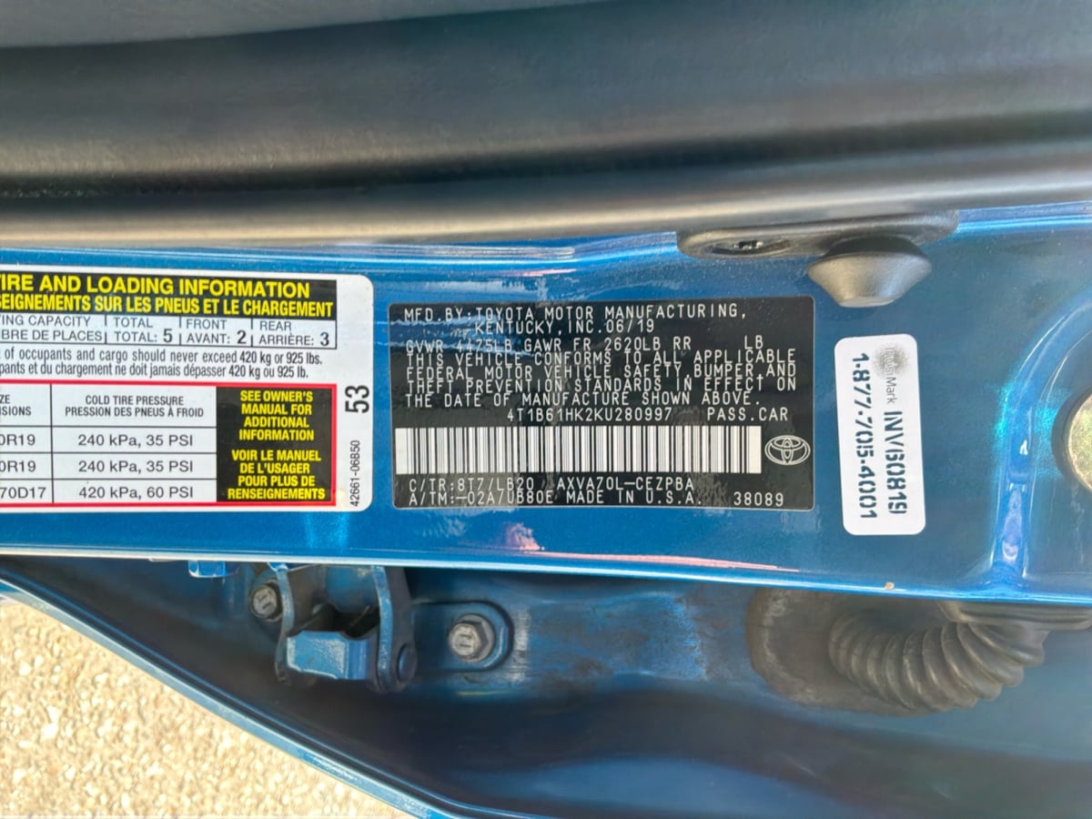 Toyota Camry photo 23