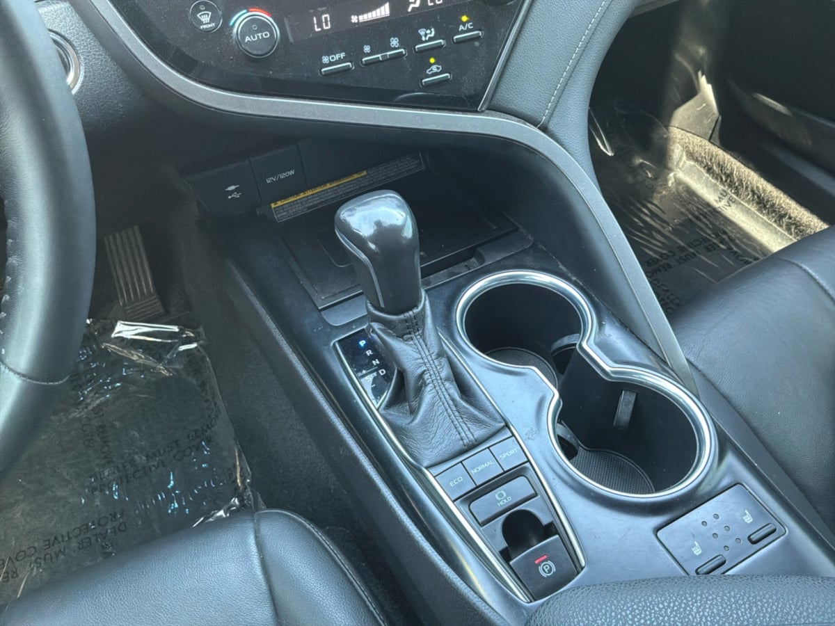 Toyota Camry photo 16
