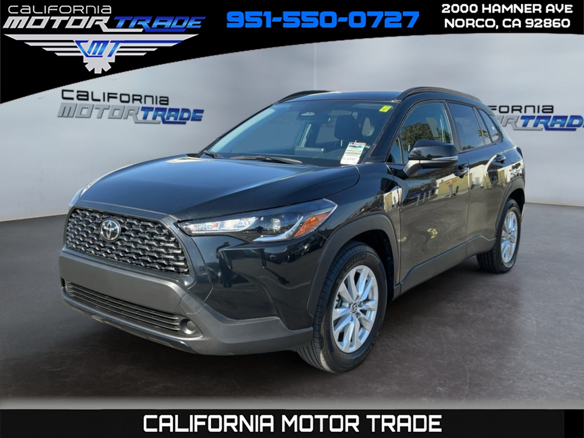 2025 Toyota Corolla Cross LE