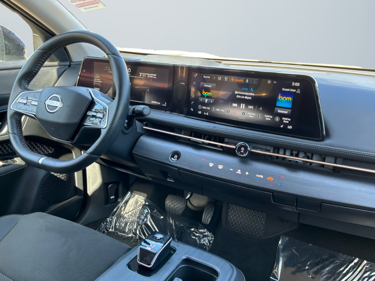 Nissan Ariya photo 14