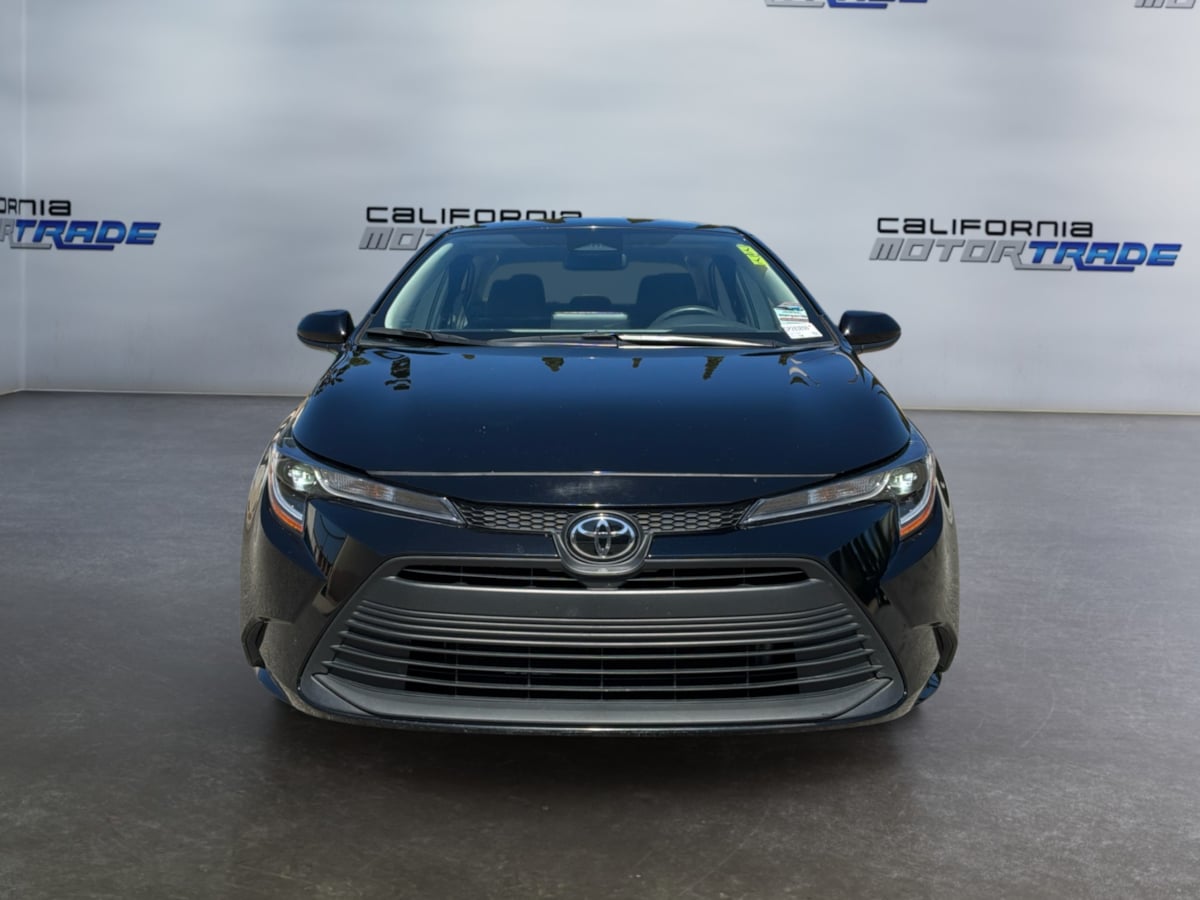2025 Toyota Corolla LE - Photo 2