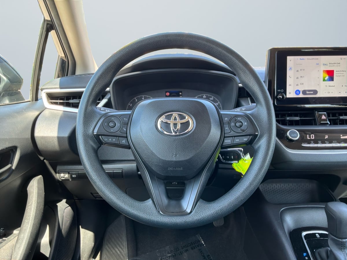 2025 Toyota Corolla LE - Photo 10