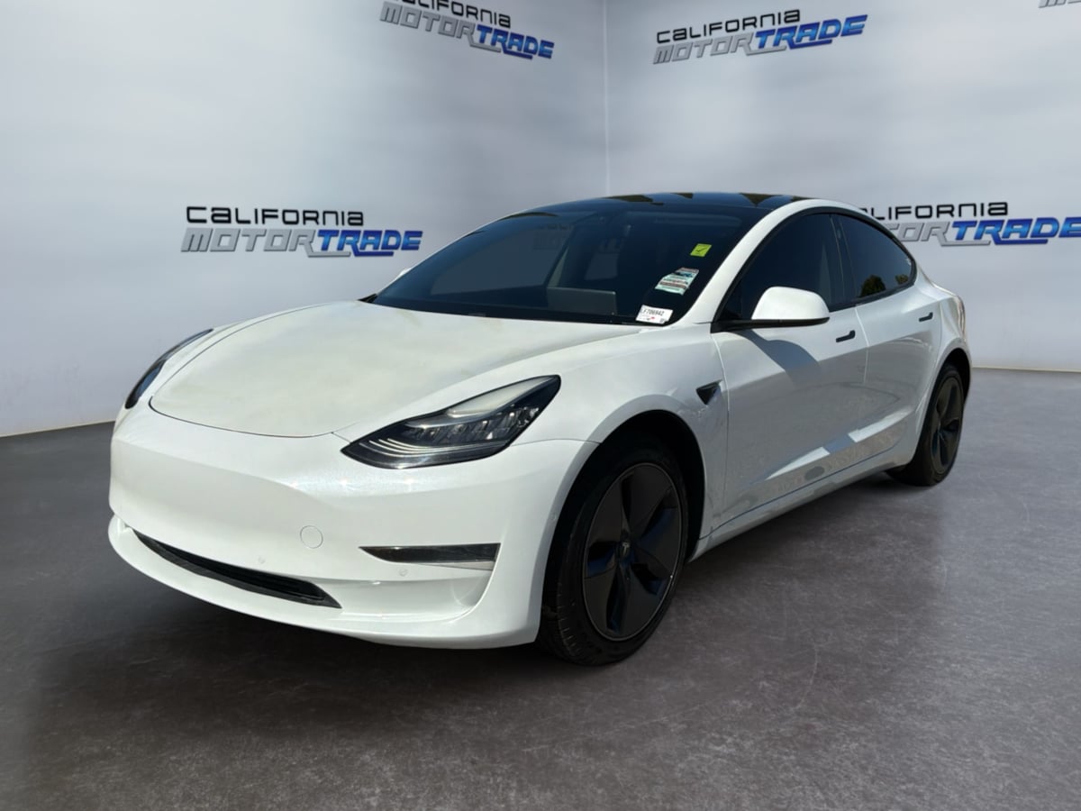 Tesla Model 3 photo 23