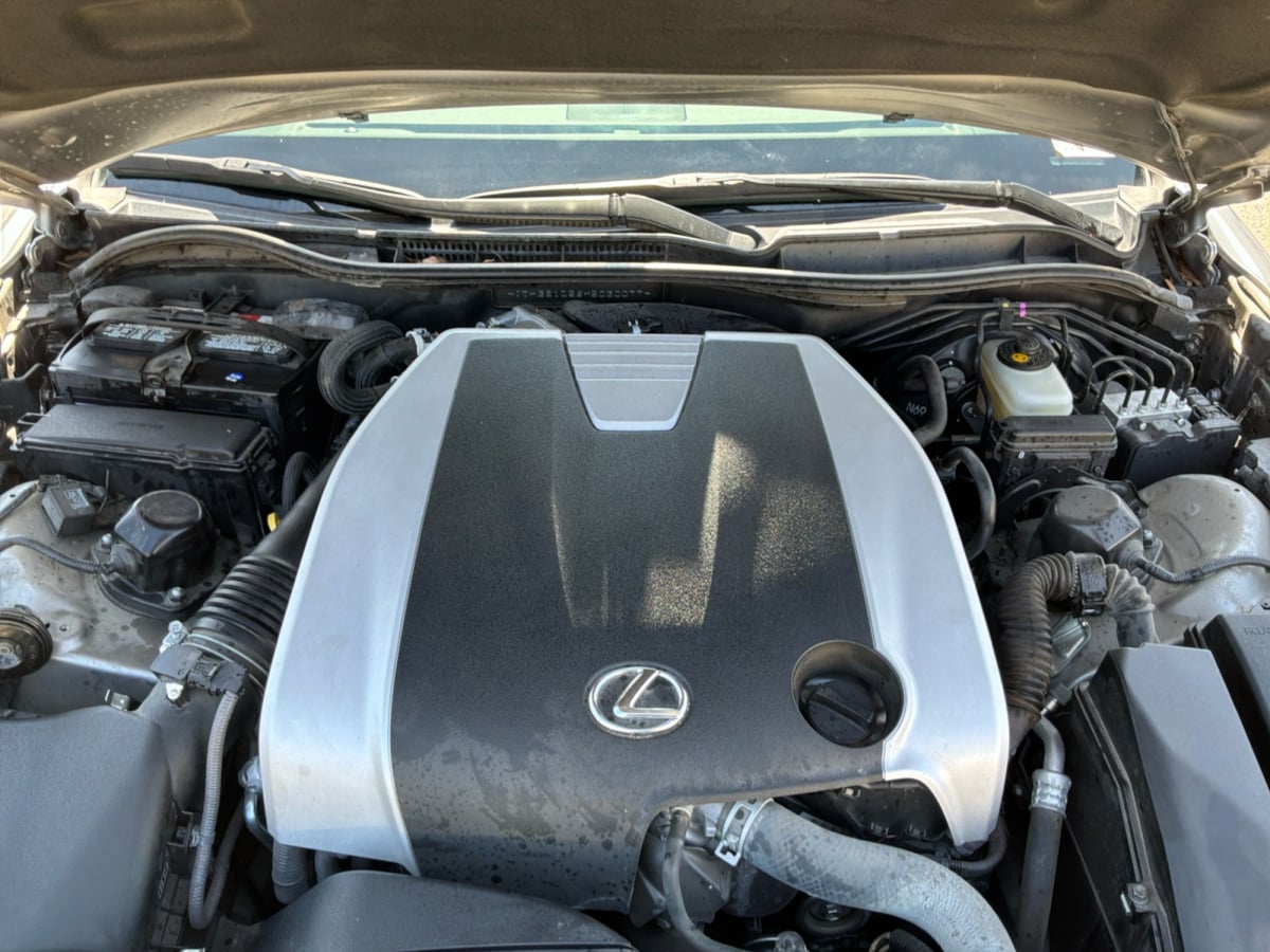 Lexus IS photo 23