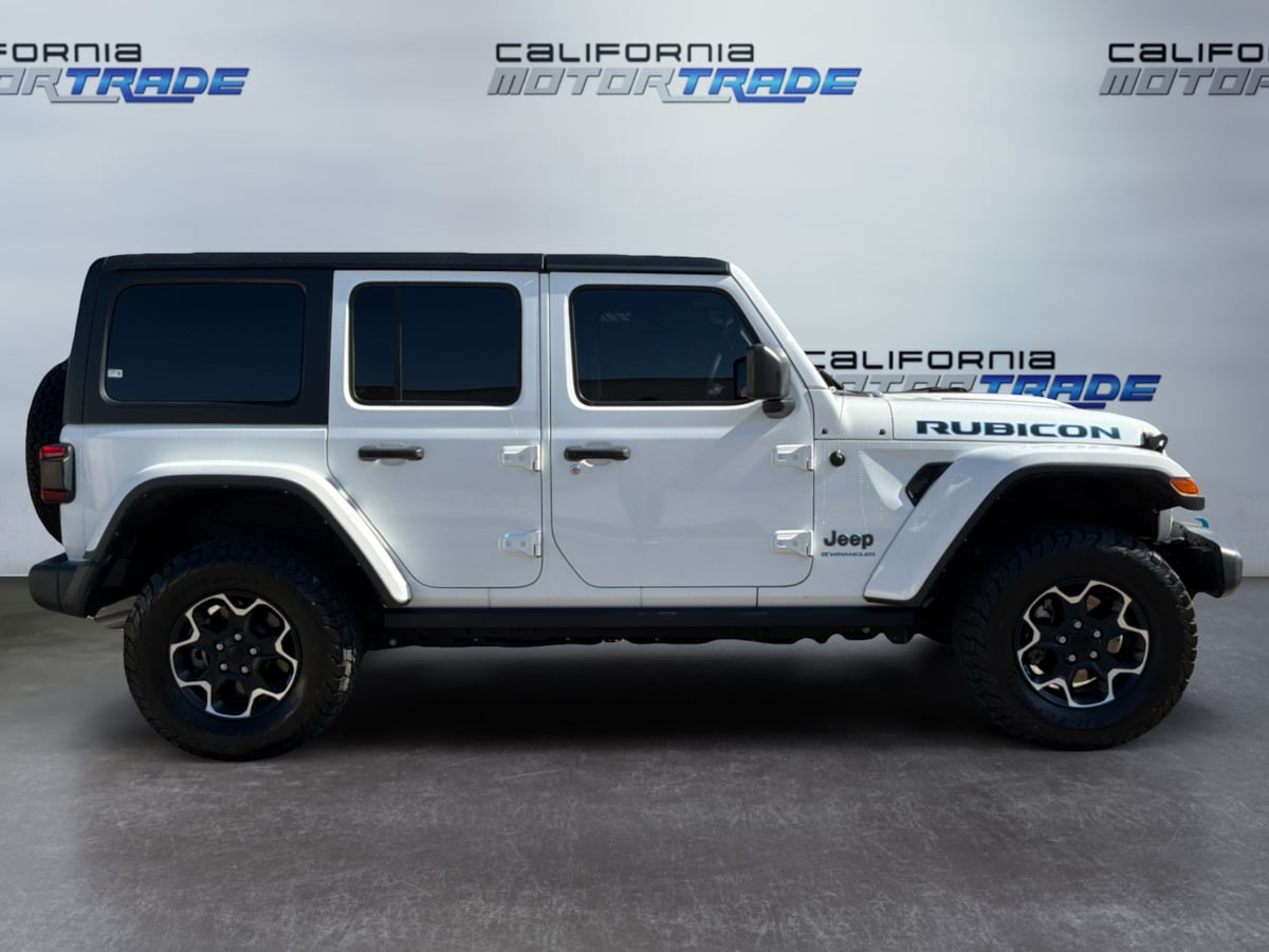 Jeep Wrangler photo 4
