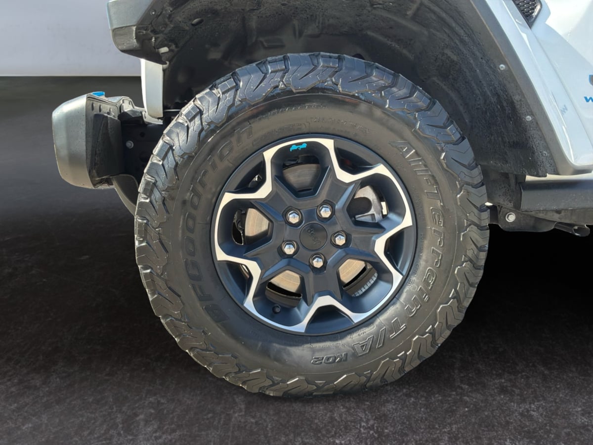 Jeep Wrangler photo 9