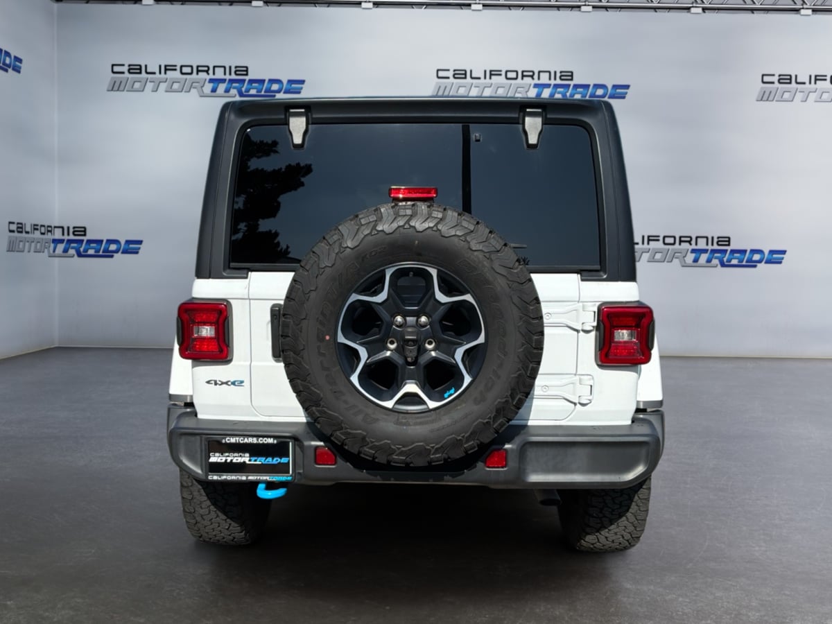 Jeep Wrangler photo 6