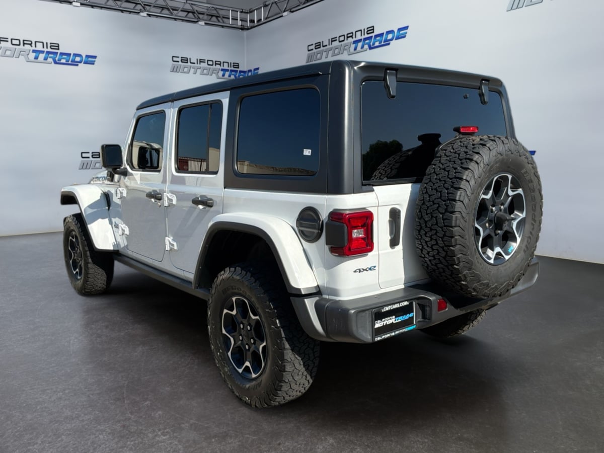 Jeep Wrangler photo 7