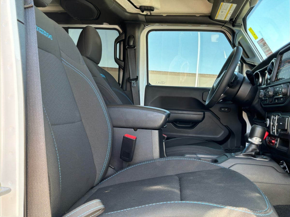 Jeep Wrangler photo 21