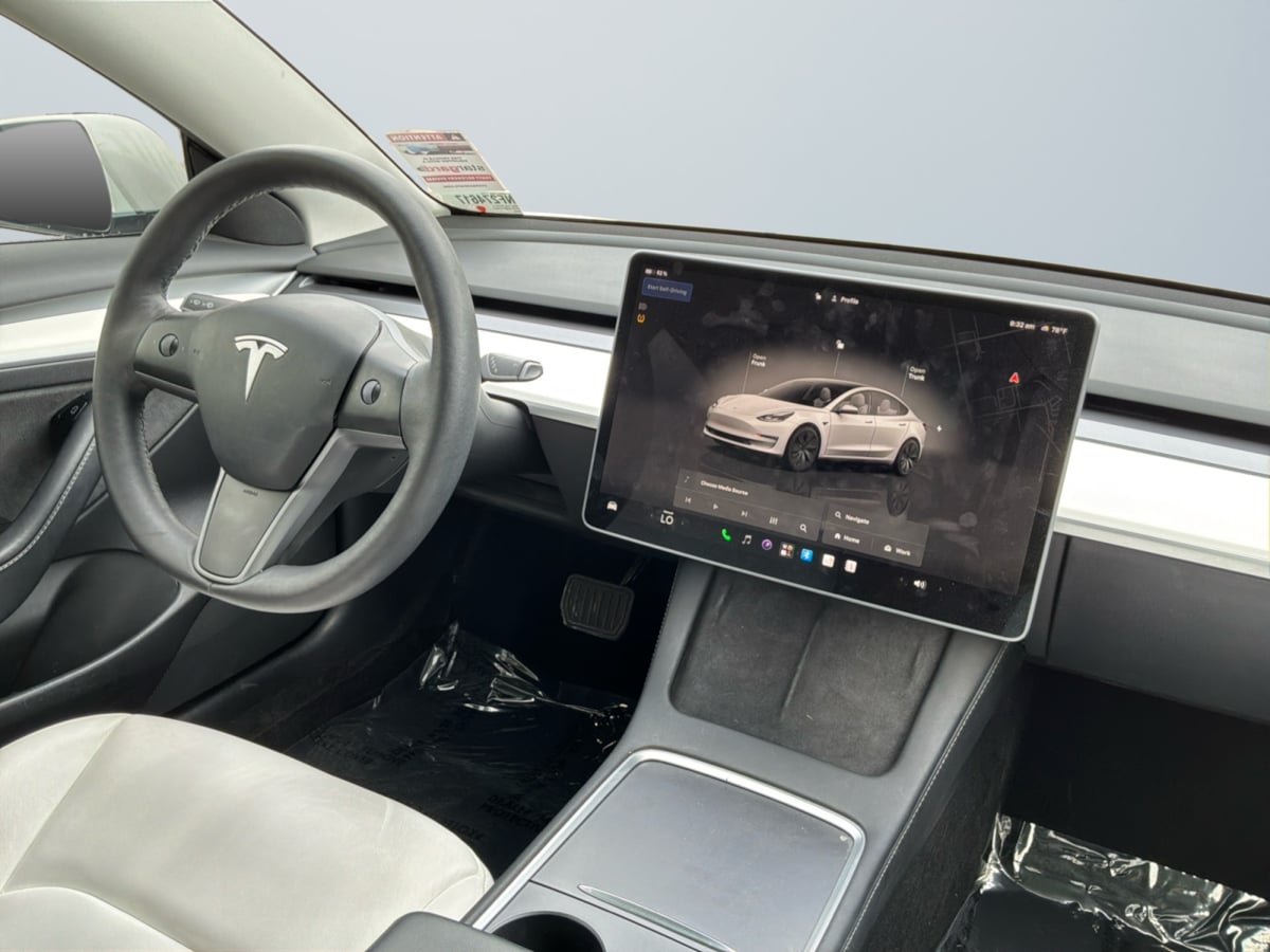 Tesla Model 3 photo 14