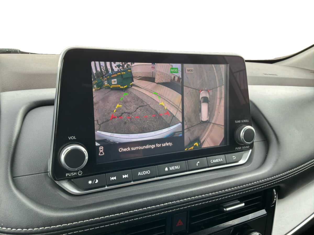 Nissan Rogue photo 13