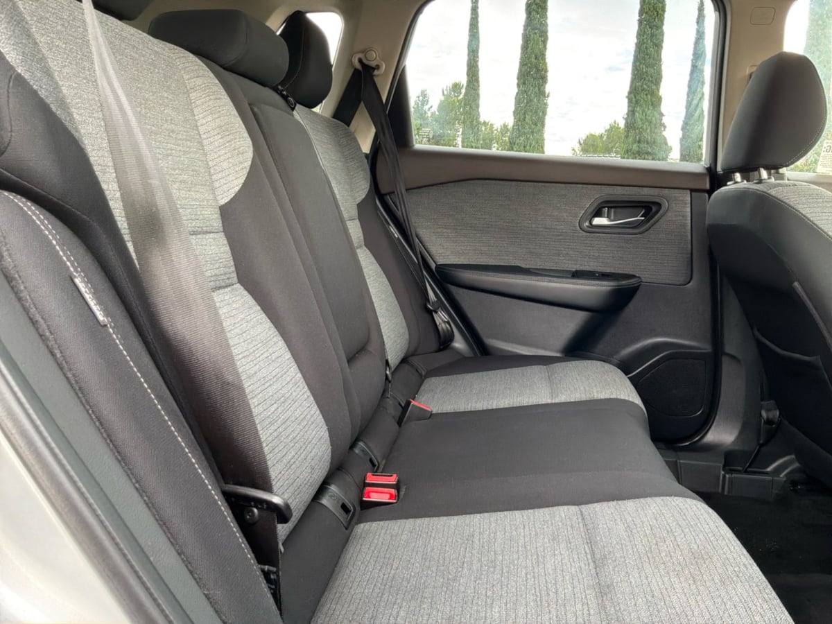Nissan Rogue photo 20