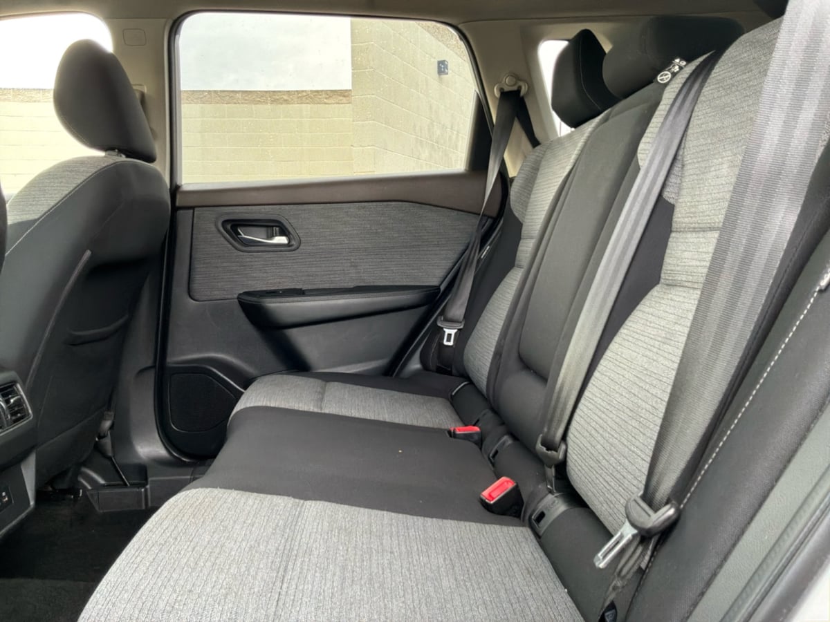 Nissan Rogue photo 19