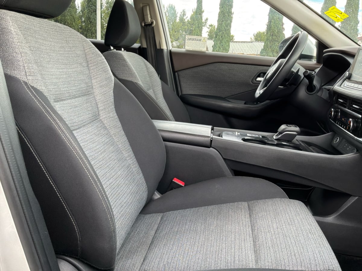 Nissan Rogue photo 21