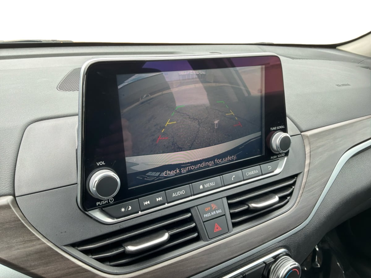 2025 Nissan Altima SV - Photo 13