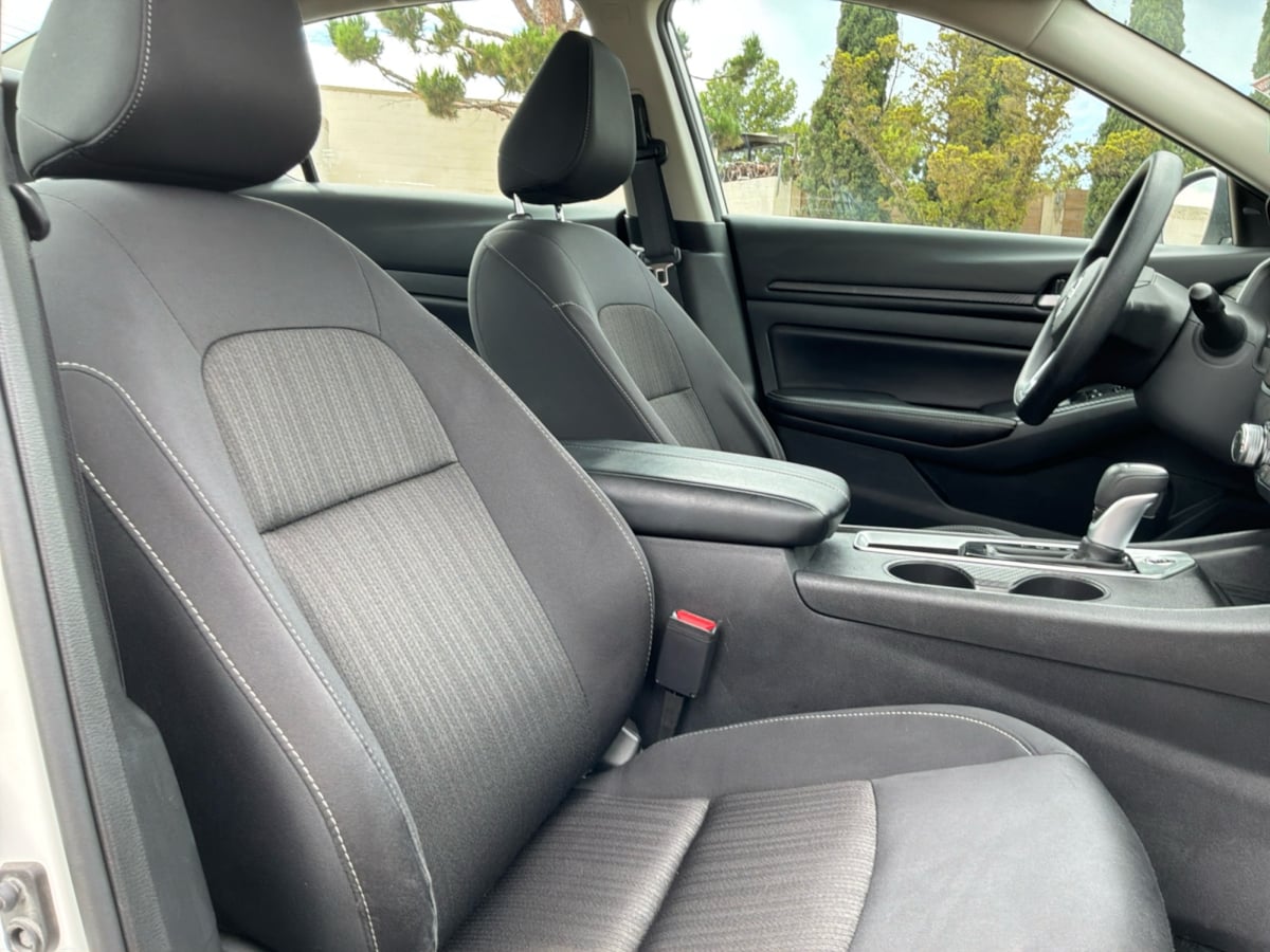 2025 Nissan Altima SV - Photo 21
