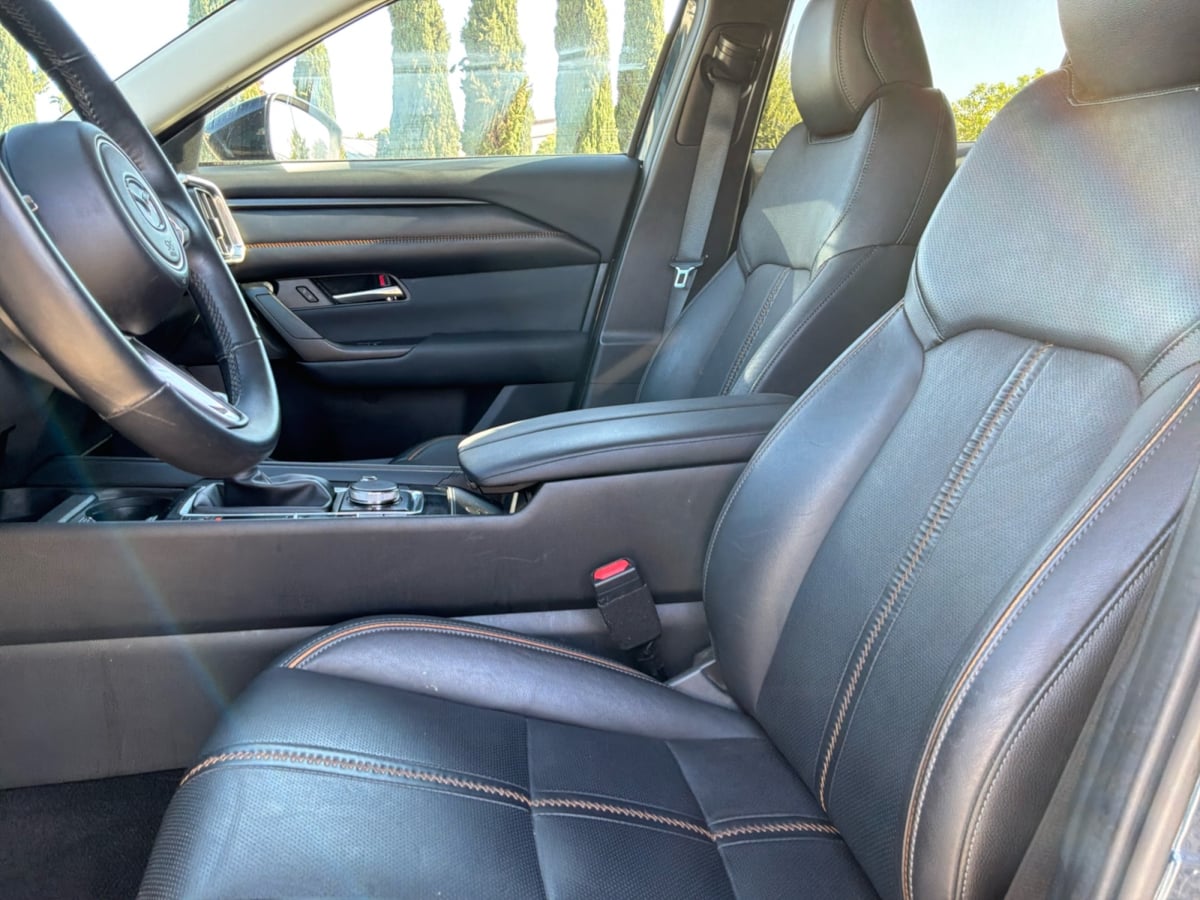 Mazda CX-50 photo 18
