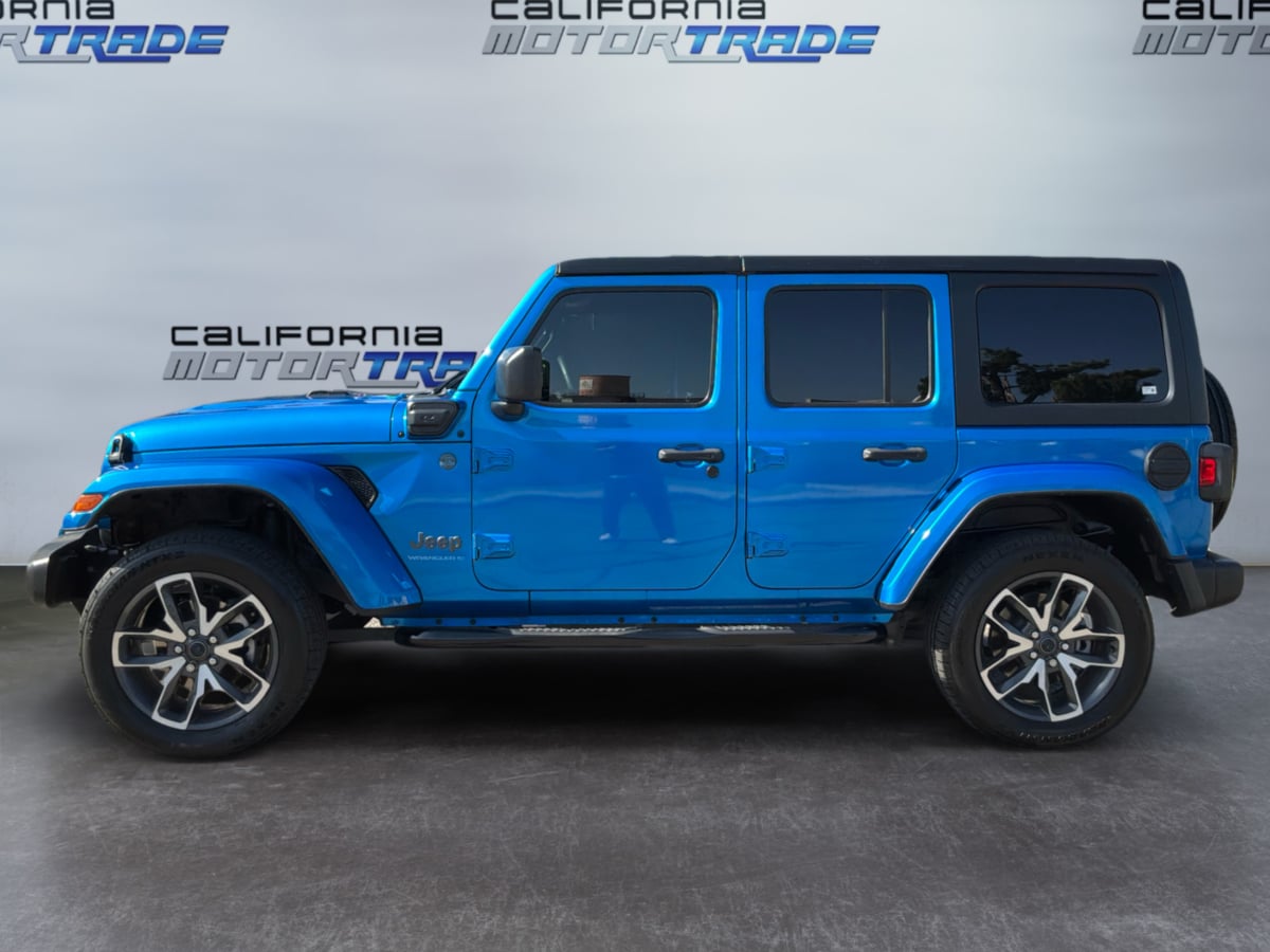 Jeep Wrangler photo 8