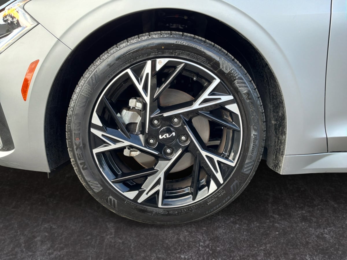Kia K5 photo 9