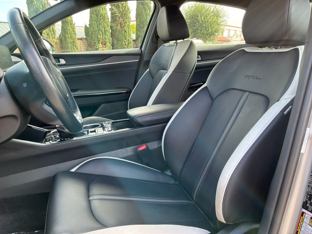 Kia K5 photo 18